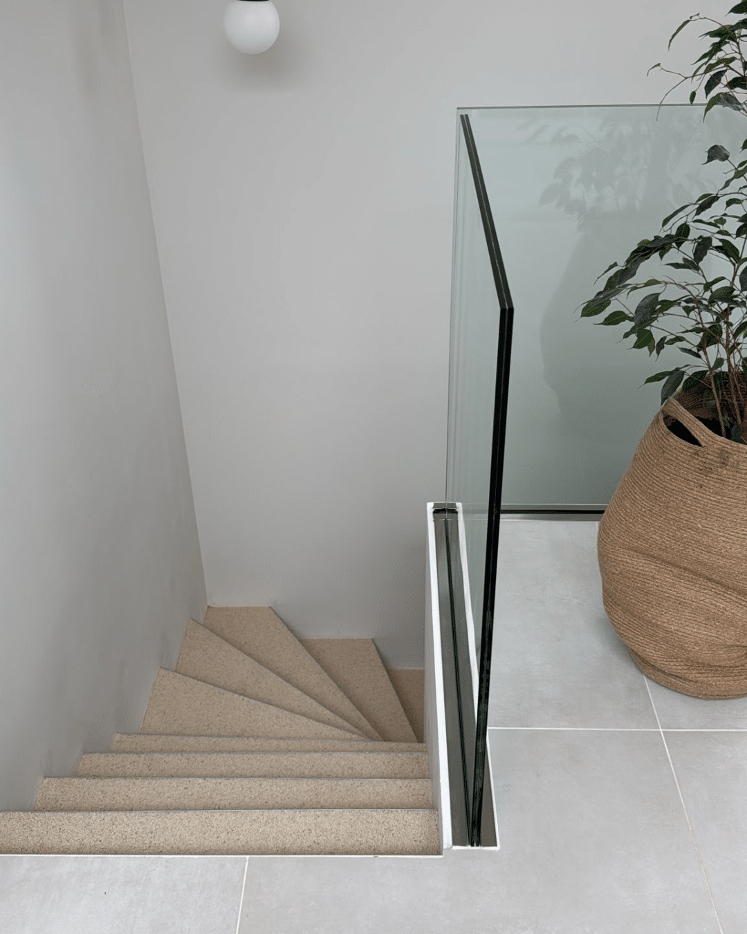 Revêtement escalier nailloux